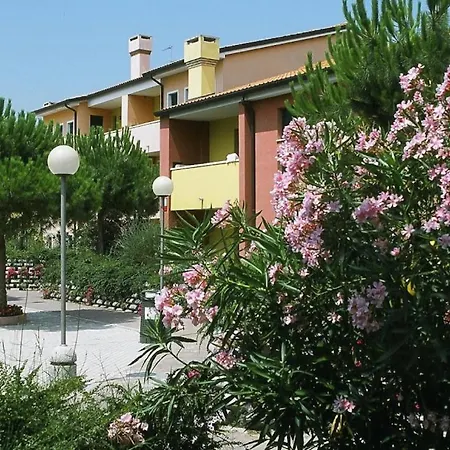 Apartment Lory *